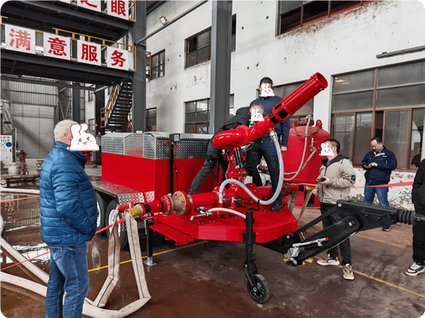 맞춤형 화재 폼 모니터 트레일러 샘플이 완성되었습니다.